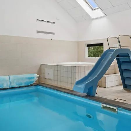 Luxury Pool Marielyst - By Traum Feriehus