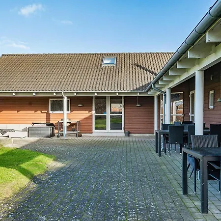 Luxury Pool Marielyst - By Traum Feriehus *