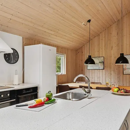 5 Star In Idestrup * Boto By